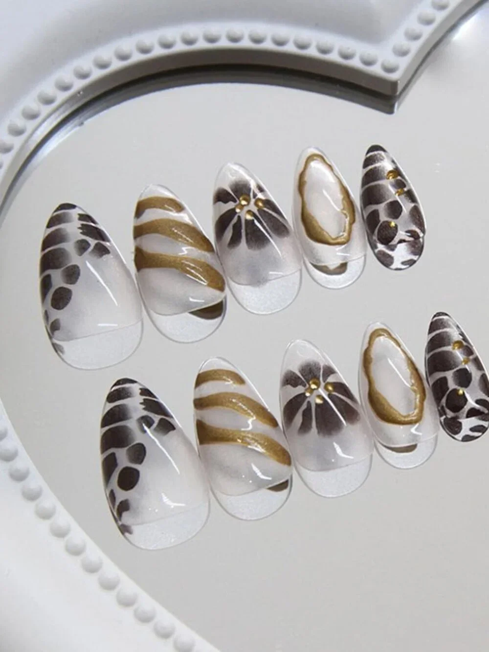 Medium Almond Press On Nails - 3D Flower 30pc Kit